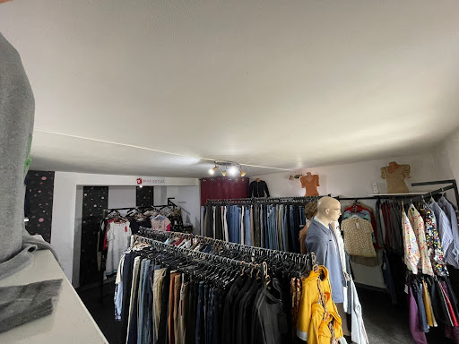 Bros Outlet - Magazin Haine Sangeorz Bai