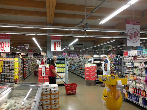 Mega Image Concept Store